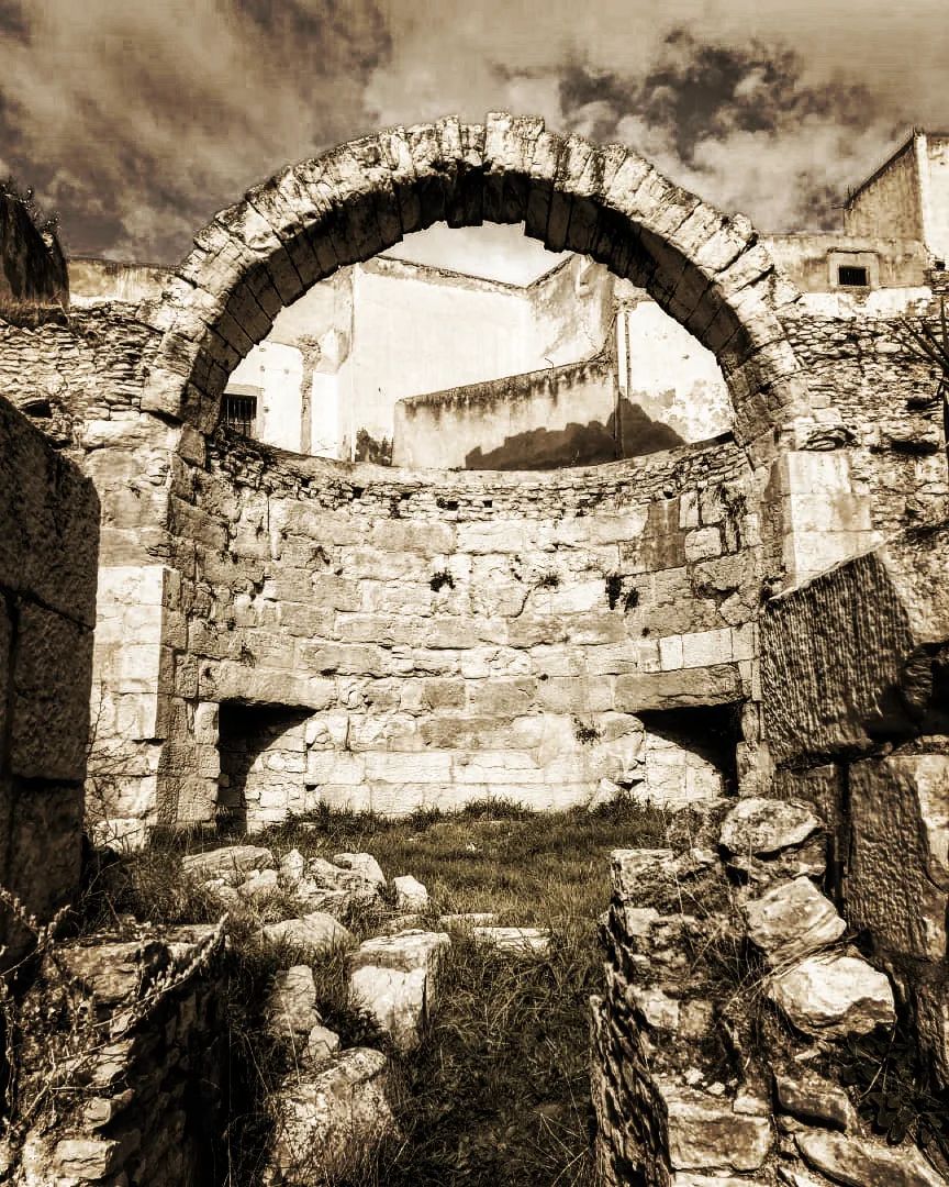 Arc therme romaine ElKef Tunisie